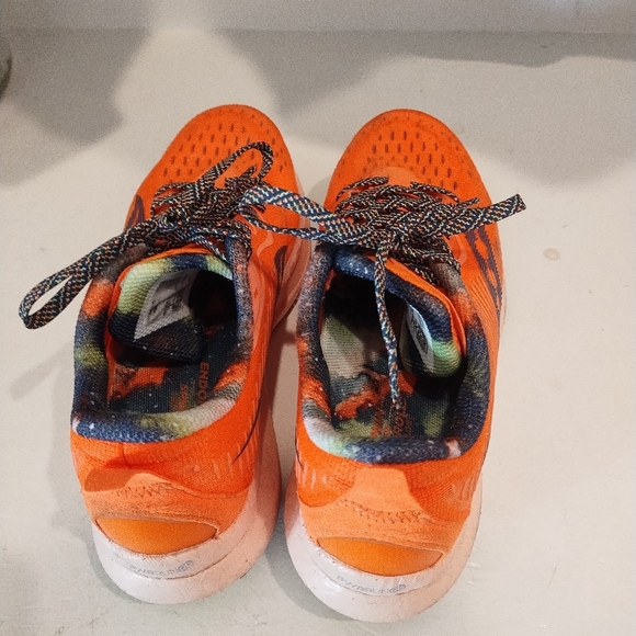 Saucony endorphin speed 3, size 6 - Picture 4 of 6